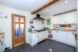 Kitchen- click for photo gallery